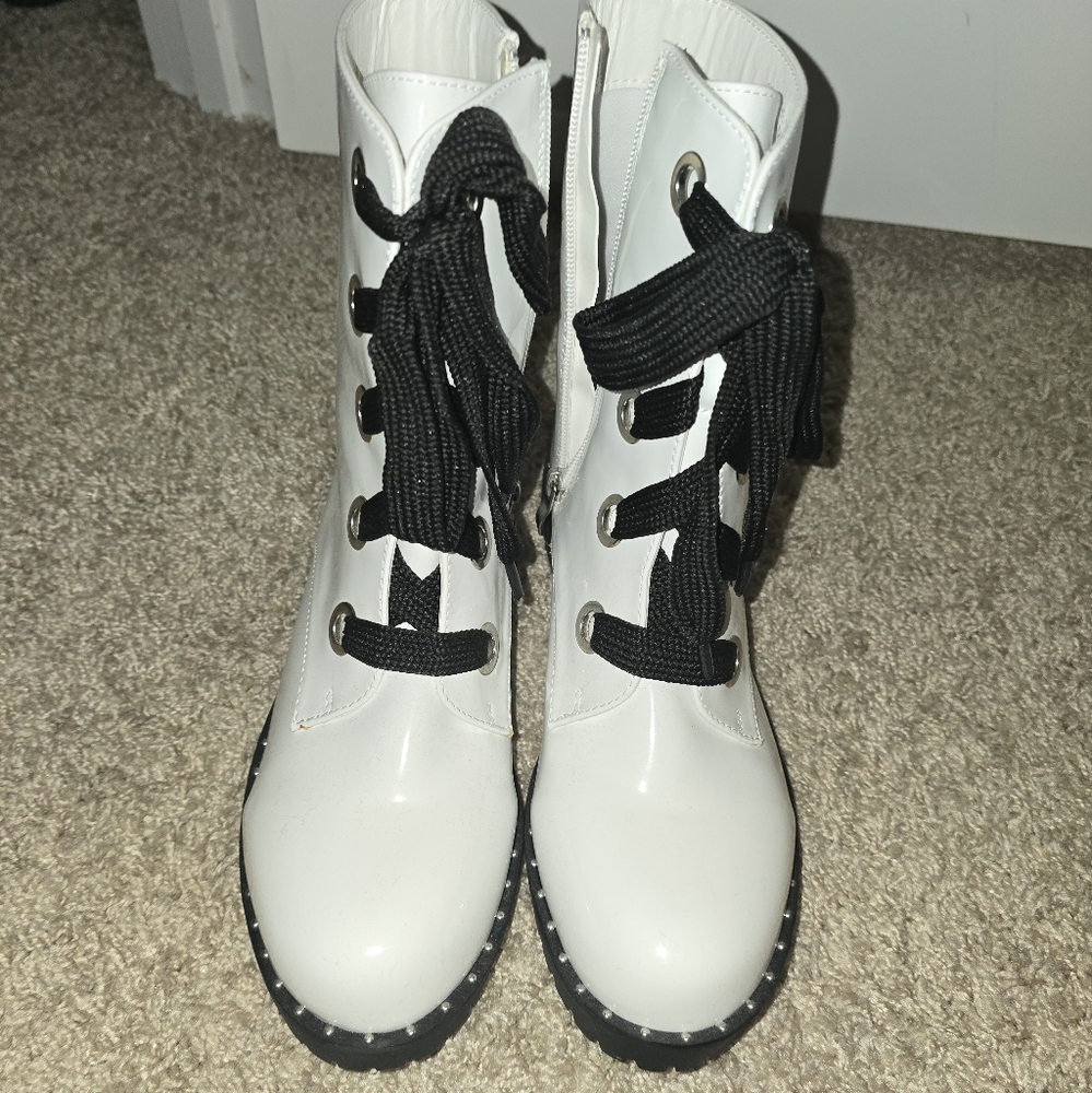 Hot Topic White Patent Faux Leather Combat Boots